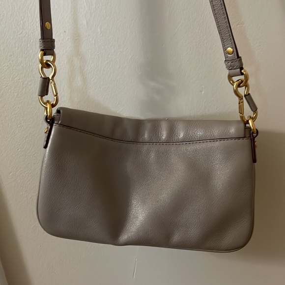 Beautiful crossbody - Picture 3 of 6